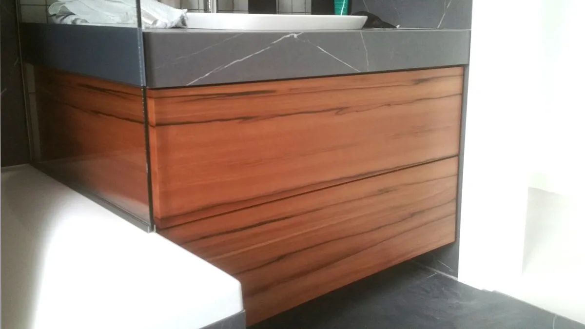 Eπιπλο μπάνιου