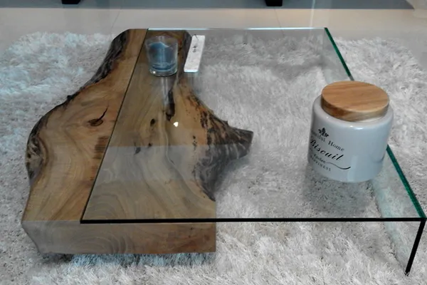 Τραπεζάκι 1