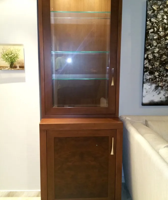 έπιπλο βιτρίνα κατασκευασμένο