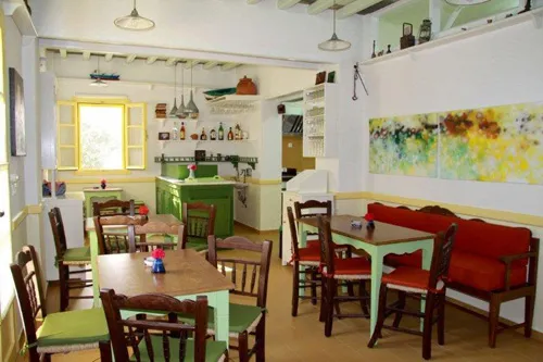 Καφέ - Μπάρ Kafenés