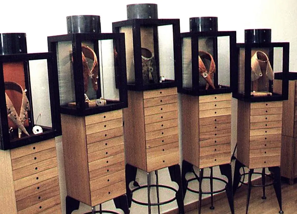 Βιτρίνες προβολής κοσμημάτων