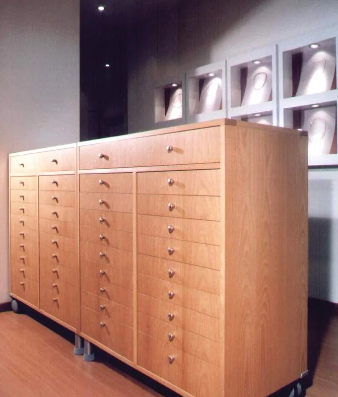 Επαγγελματικά έπιπλα