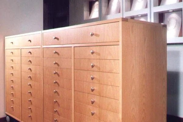 Επαγγελματικά έπιπλα