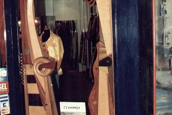 Επαγγελματικά έπιπλα