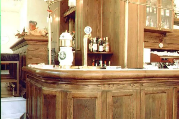 Kαφέ ΔΙΟΙΚΗΤΗΡΙΟ